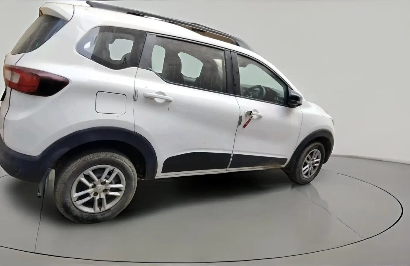 2021 Renault TRIBER RXT, Petrol, Manual, 1,20,807 km, exterior