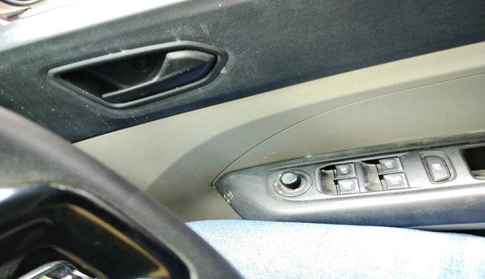 2021 Renault TRIBER RXT, Petrol, Manual, 1,20,807 km, interior