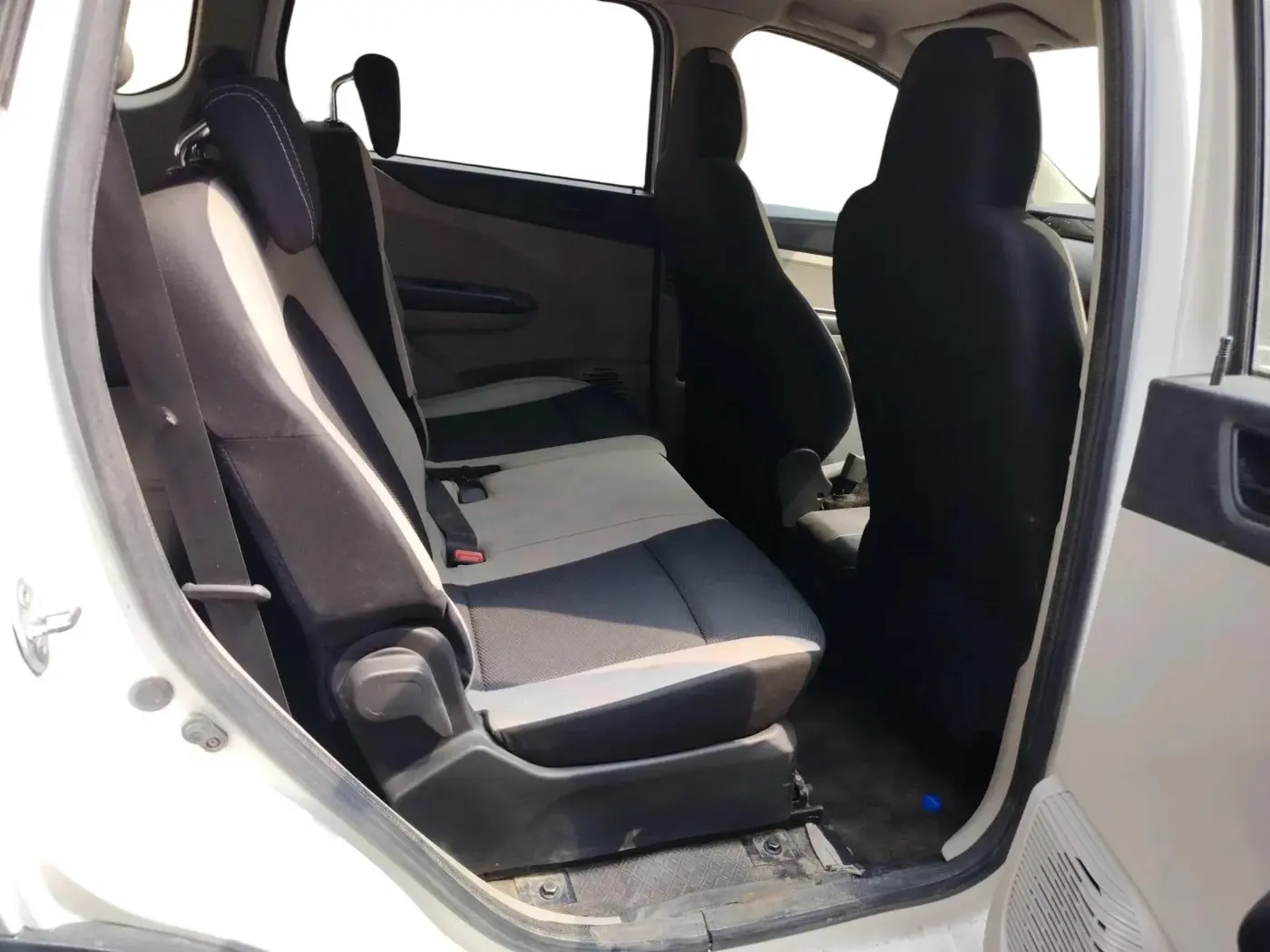 2021 Renault TRIBER RXT, Petrol, Manual, 1,20,807 km, interior