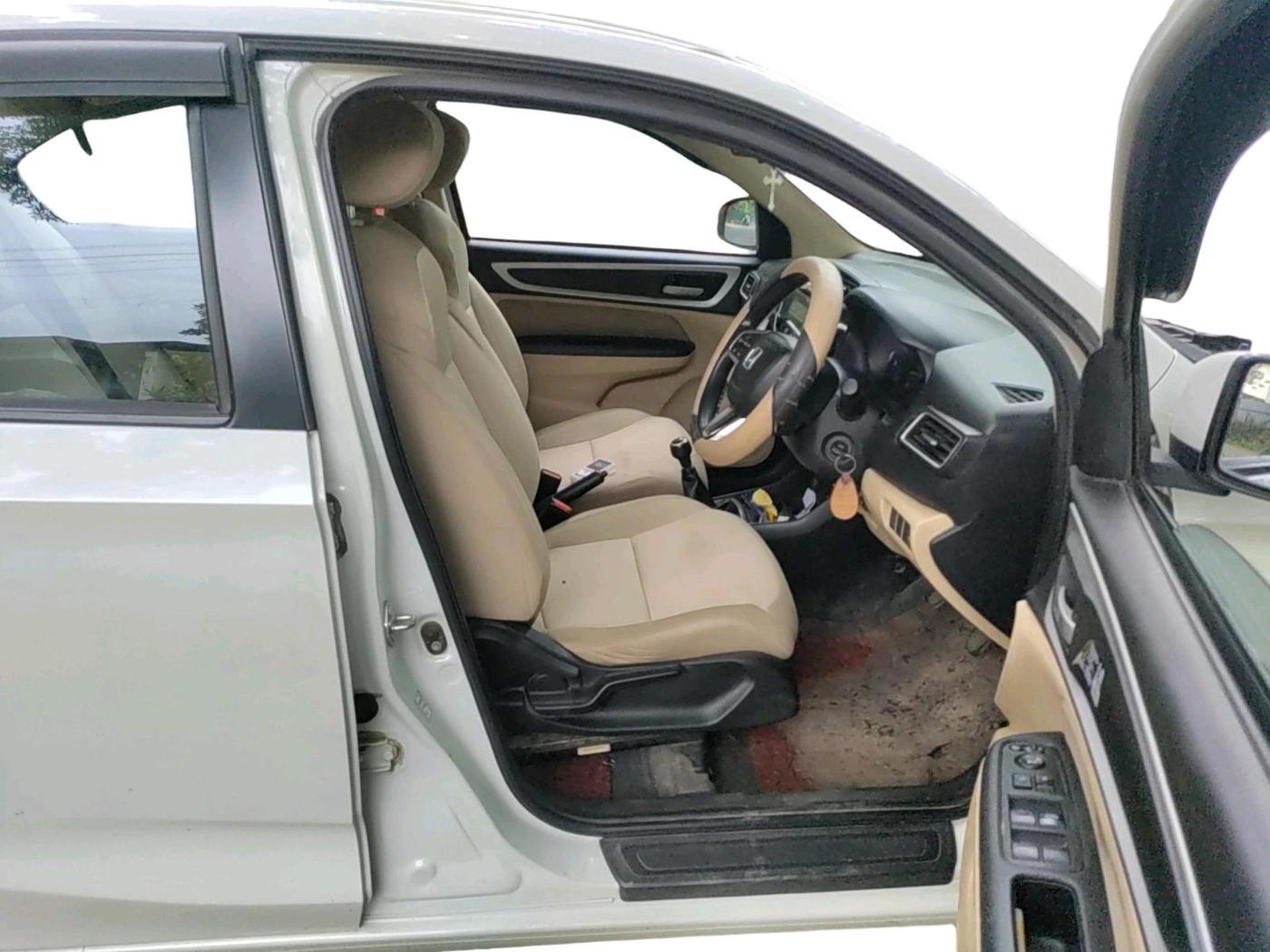 2022 Honda Amaze 1.2L I-VTEC S, Petrol, Manual, 45,583 km, interior