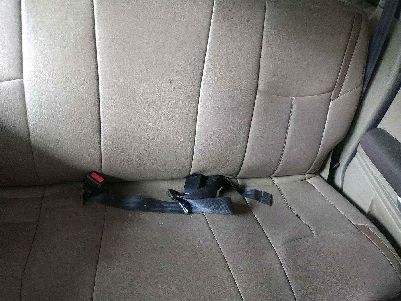 2015 Mahindra TUV300 T8, Diesel, Manual, 52,103 km, interior