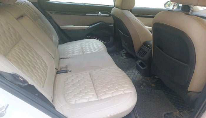 2021 KIA SELTOS HTX PLUS 1.5 DIESEL, Diesel, Manual, 1,18,620 km, interior