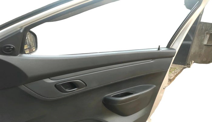 2022 Renault Kwid RXL 1.0 (O), Petrol, Manual, 32,480 km, interior