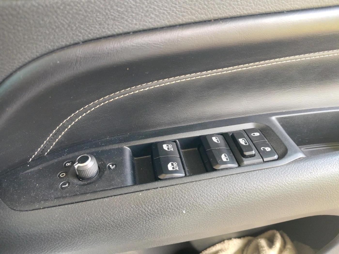 2023 Jeep Compass MODEL S (O) DIESEL 4X4 AT, Diesel, Automatic, 26,068 km, interior