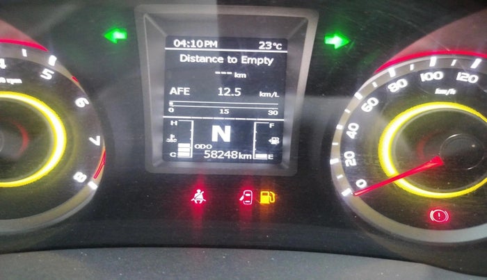 2019 Mahindra XUV300 W8 1.2 PETROL, Petrol, Manual, 58,248 km, interior