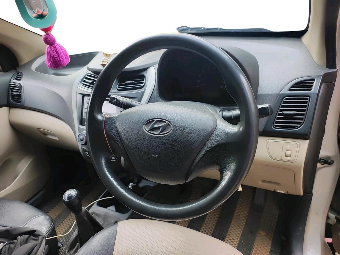 2014 Hyundai Eon ERA +, Petrol, Manual, 1,35,917 km, interior