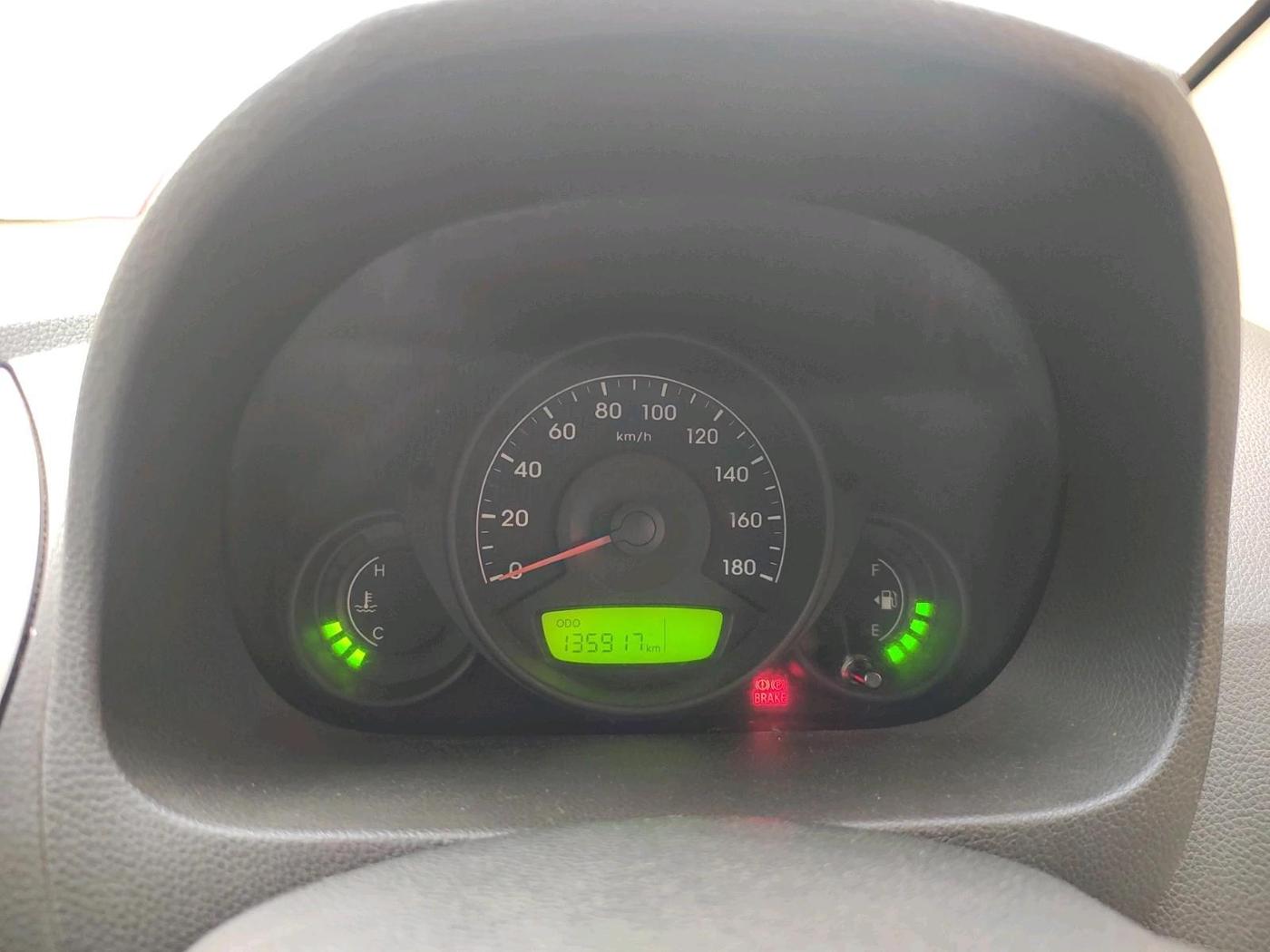 2014 Hyundai Eon ERA +, Petrol, Manual, 1,35,917 km, interior