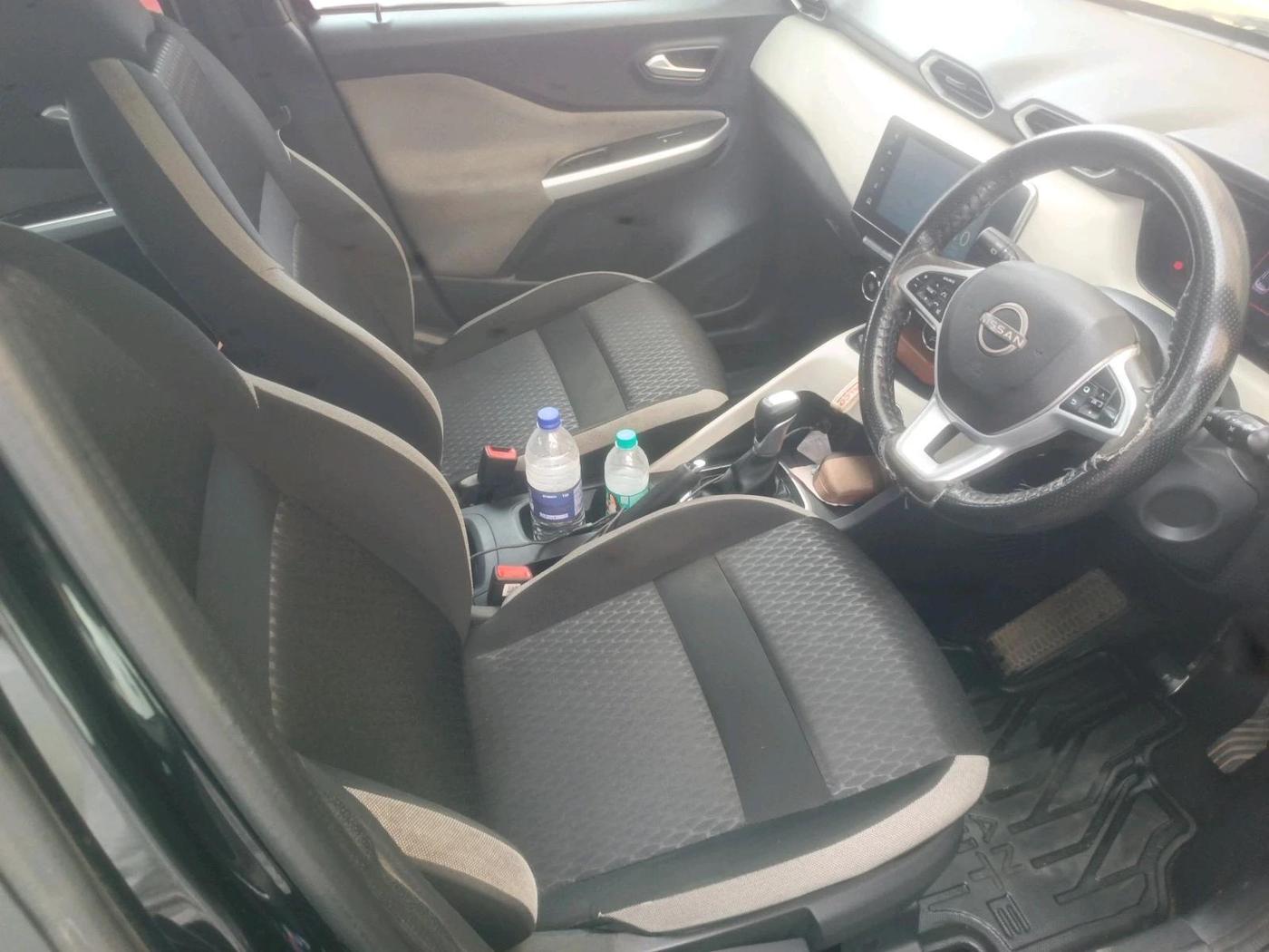 2022 Nissan MAGNITE XV AMT, Petrol, Automatic, 55,972 km, interior