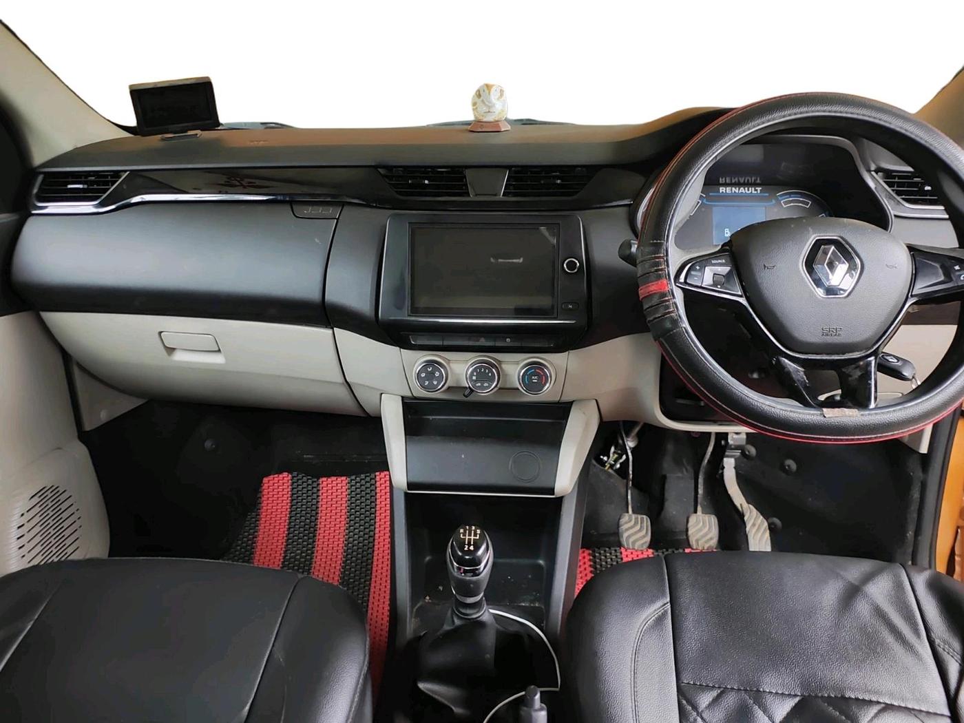 2021 Renault TRIBER RXT, Petrol, Manual, 23,401 km, interior