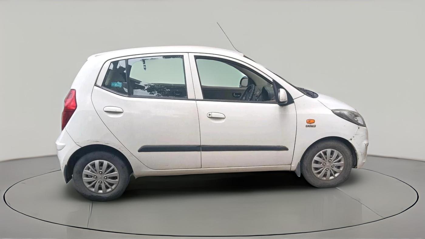 2014 Hyundai i10 SPORTZ 1.1, Petrol, Manual, 79,039 km, exterior