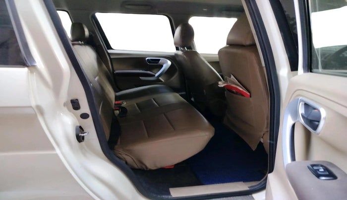 2016 Mahindra TUV300 T8 AMT, Diesel, Automatic, 53,796 km, interior