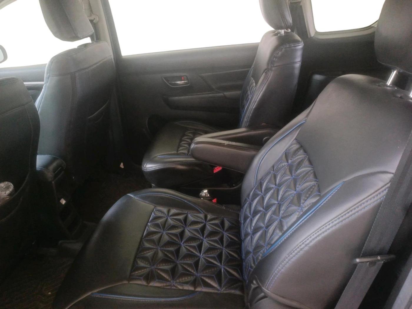 2024 Maruti XL6 ALPHA AT, Petrol, Automatic, 29,776 km, interior