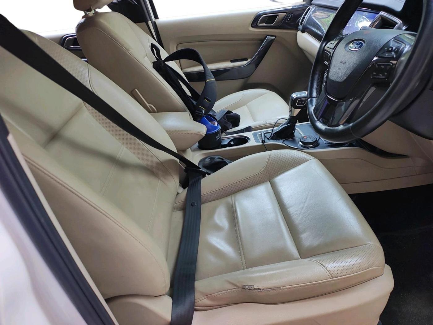 2021 Ford Endeavour TITANIUM PLUS 2.0 4X4 AT SUNROOF, Diesel, Automatic, 54,894 km, interior