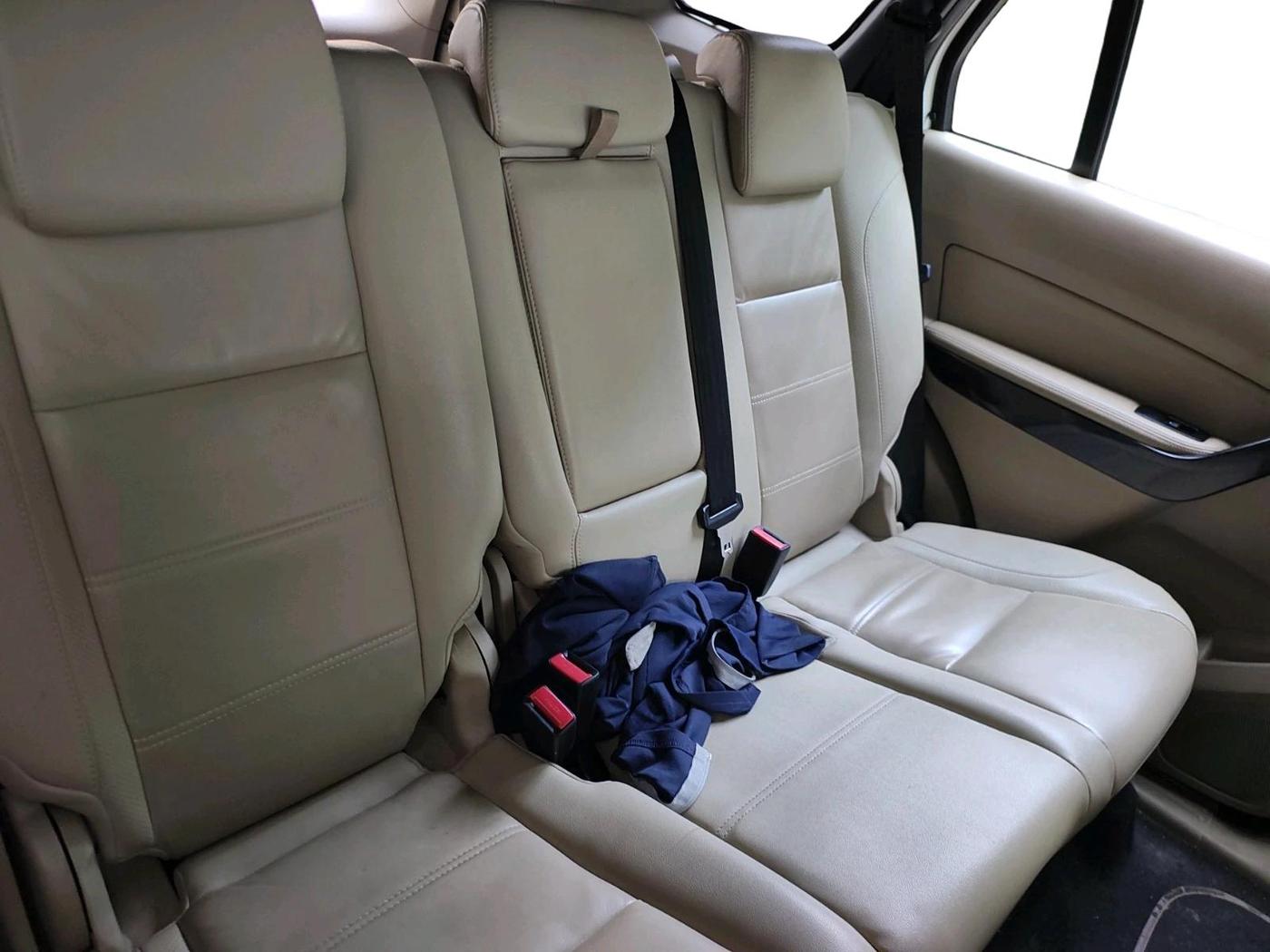 2021 Ford Endeavour TITANIUM PLUS 2.0 4X4 AT SUNROOF, Diesel, Automatic, 54,894 km, interior