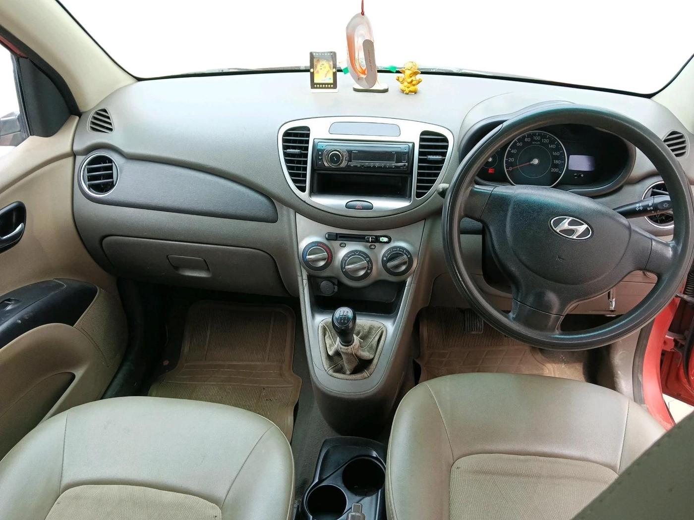 2011 Hyundai i10 MAGNA 1.2, Petrol, Manual, 68,465 km, interior