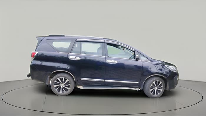 2022 Toyota Innova Crysta 2.4 ZX AT 7 STR, Diesel, Automatic, 55,725 km, exterior