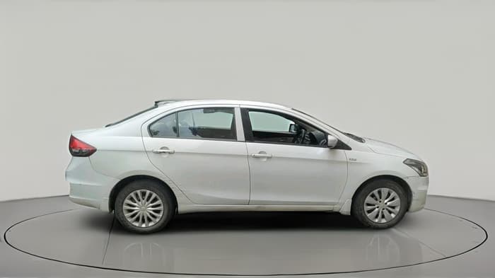 2015 Maruti Ciaz VDI+ SHVS, Diesel, Manual, 1,32,000 km, exterior