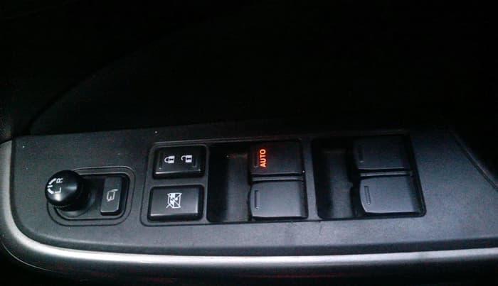 2018 Maruti Swift ZXI AMT, Petrol, Automatic, 59,068 km, interior