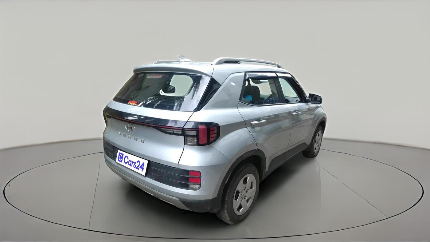 2022 Hyundai VENUE SX 1.2 PETROL, Petrol, Manual, 34,173 km, exterior