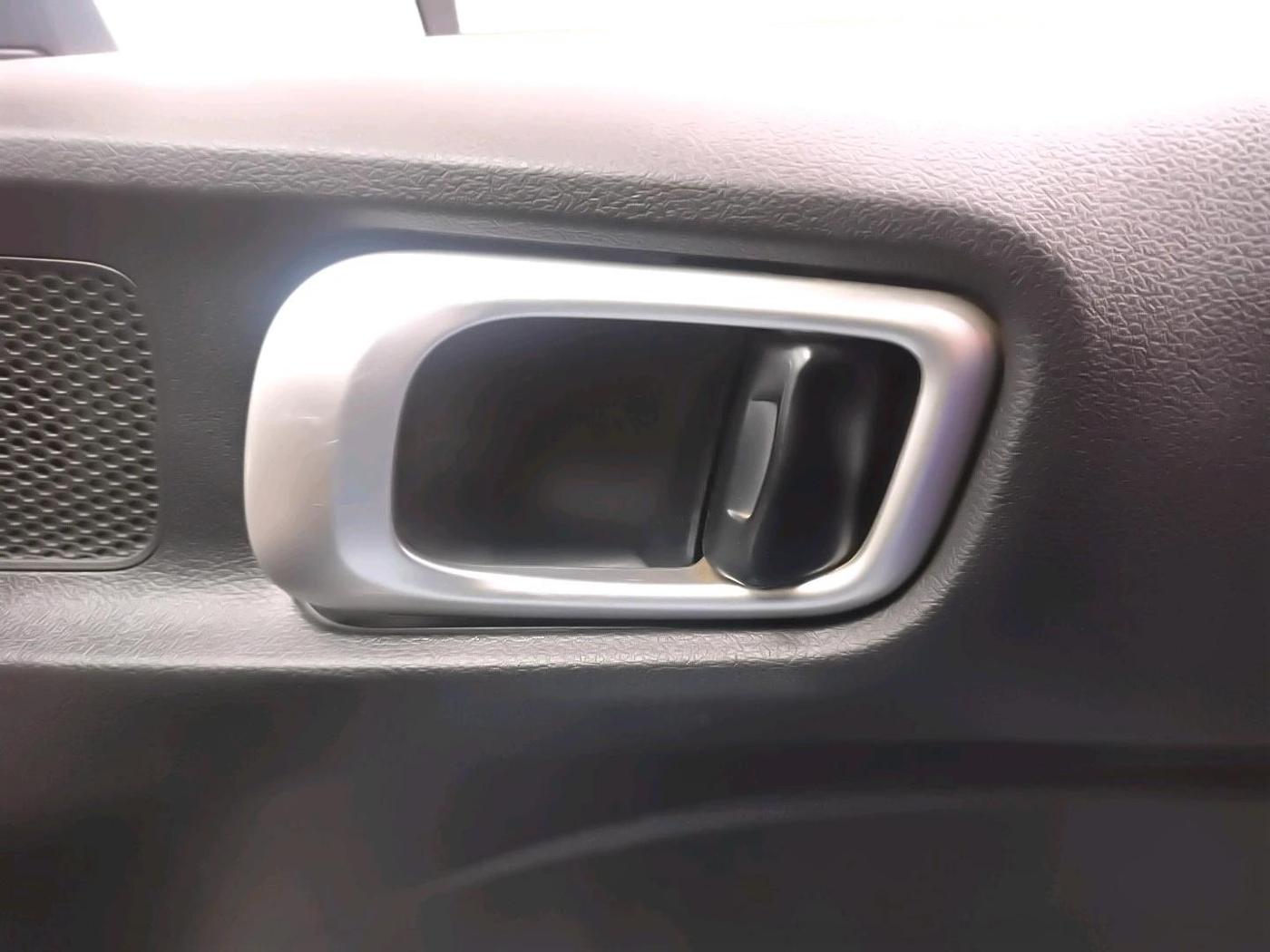 2022 Hyundai VENUE SX 1.2 PETROL, Petrol, Manual, 34,173 km, interior