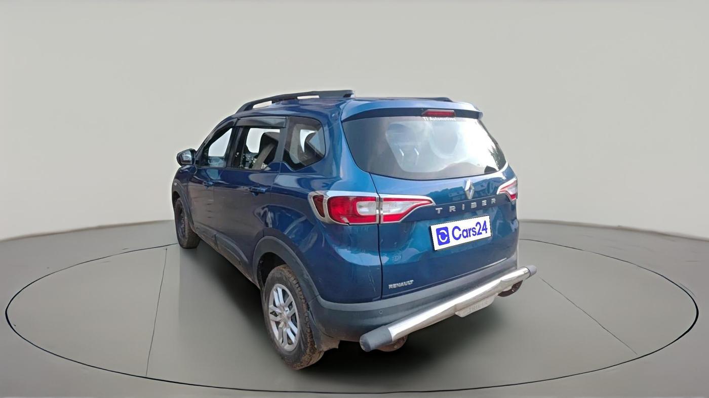 2022 Renault TRIBER RXT, Petrol, Manual, 55,946 km, exterior