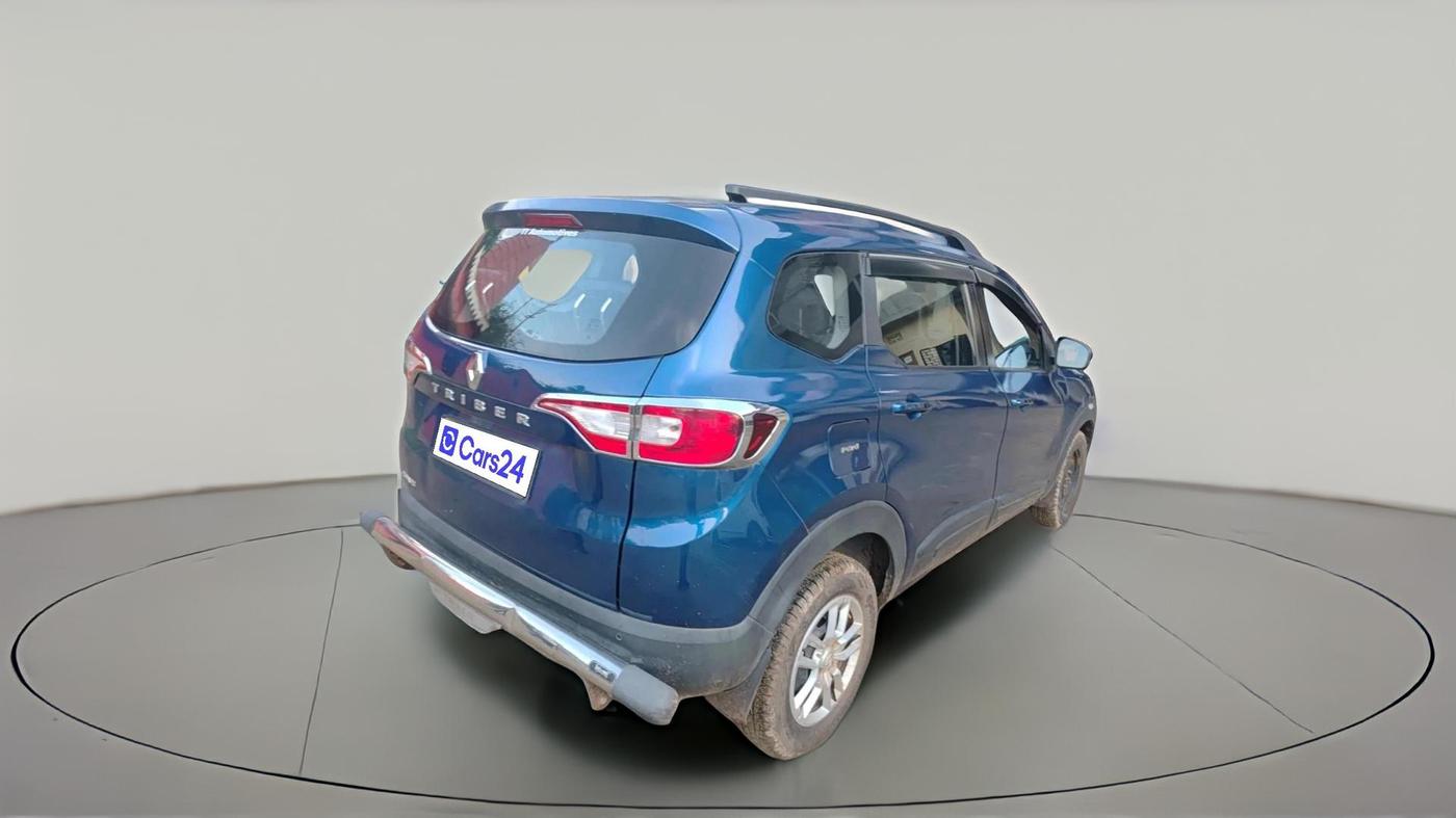 2022 Renault TRIBER RXT, Petrol, Manual, 55,946 km, exterior