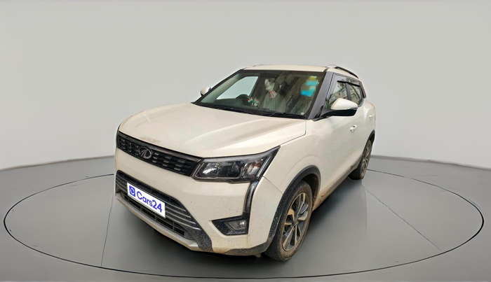 2020 Mahindra XUV300 W8 (O) 1.2 PETROL, Petrol, Manual, 54,355 km, exterior