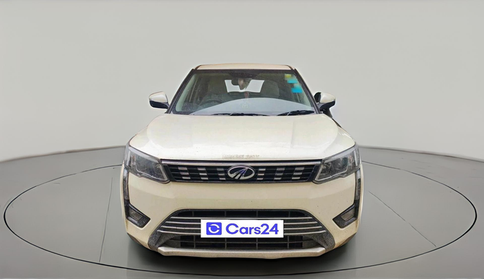 2020 Mahindra XUV300 W8 (O) 1.2 PETROL, Petrol, Manual, 54,355 km, exterior