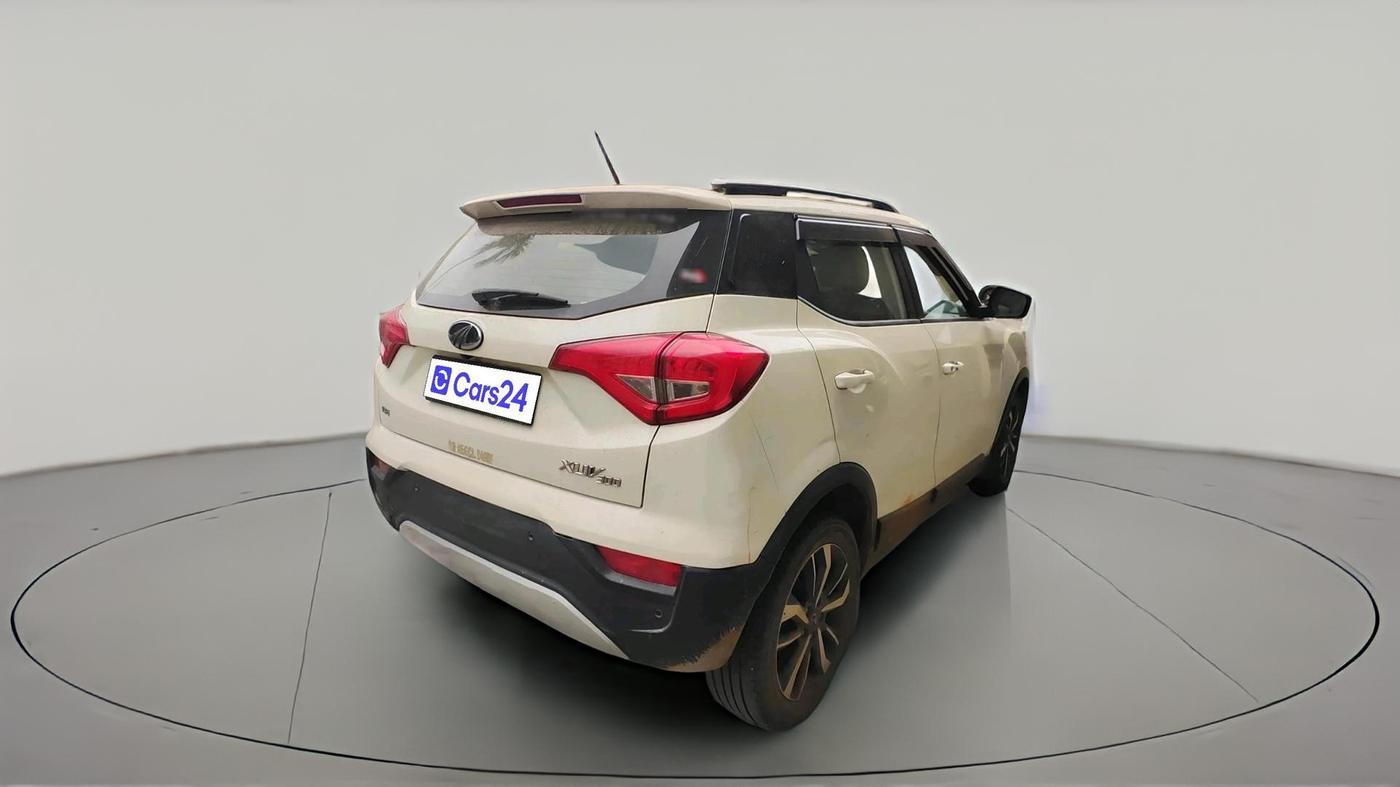 2020 Mahindra XUV300 W8 (O) 1.2 PETROL, Petrol, Manual, 54,355 km, exterior
