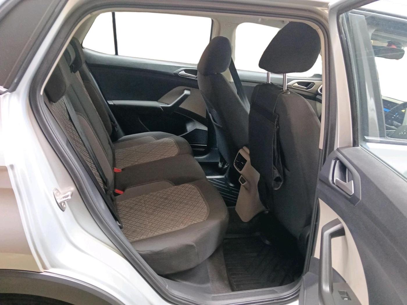 2024 Volkswagen TAIGUN HIGHLINE 1.0 TSI AT, Petrol, Automatic, 16,612 km, interior