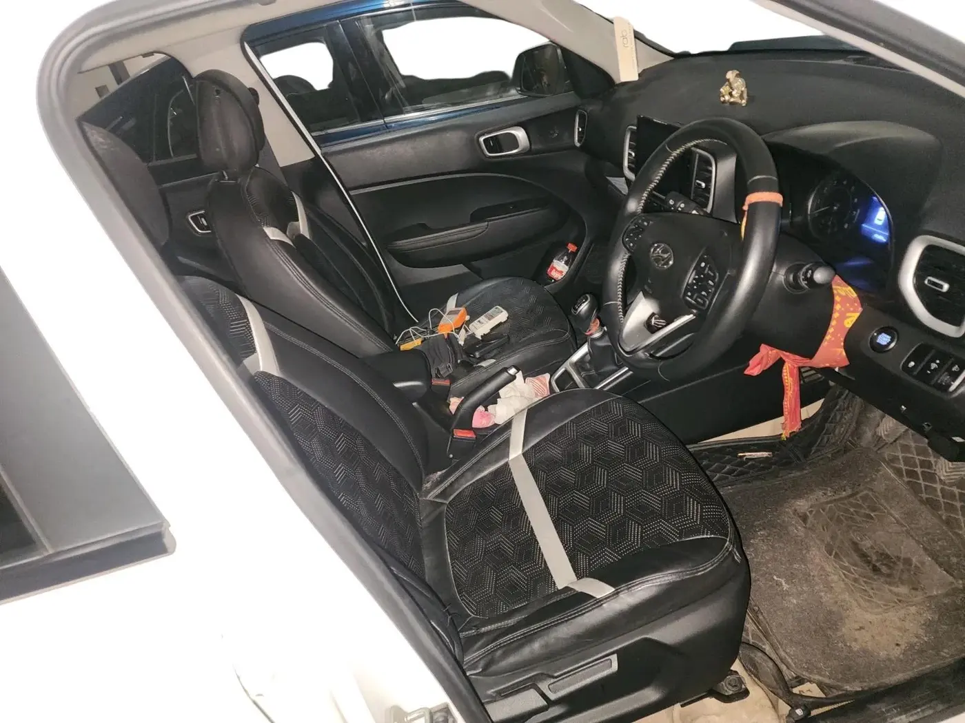 2020 Hyundai VENUE SX 1.0 (O) TURBO, Petrol, Manual, 49,659 km, interior
