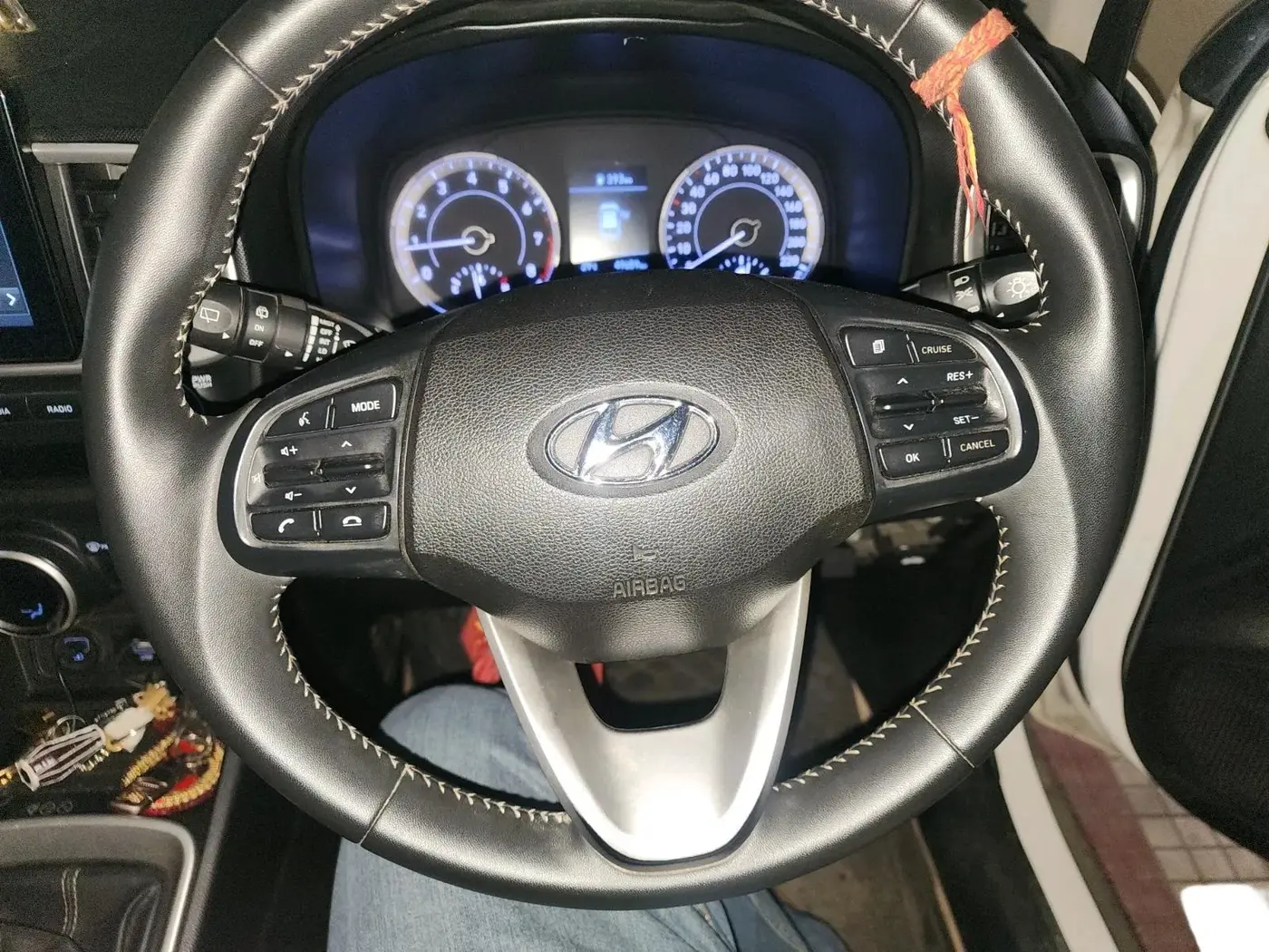 2020 Hyundai VENUE SX 1.0 (O) TURBO, Petrol, Manual, 49,659 km, interior
