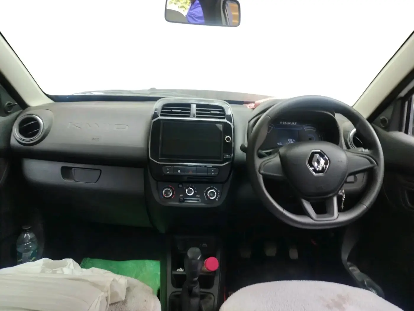 2025 Renault Kwid RXL 1.0 (O), Petrol, Manual, 8,467 km, interior
