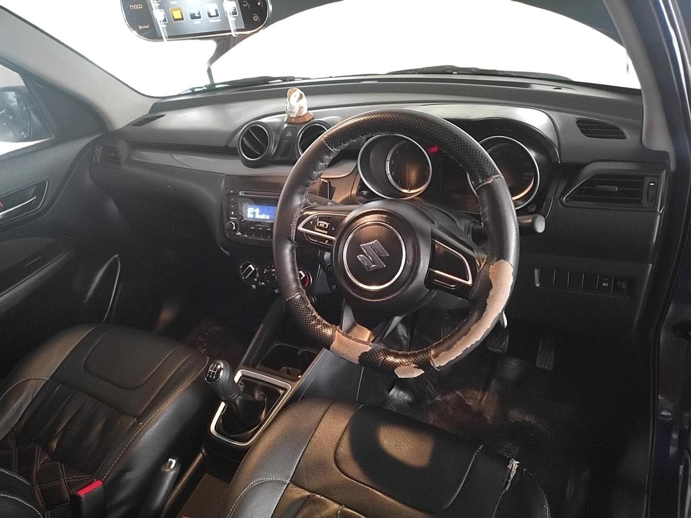 2018 Maruti Swift VXI, Petrol, Manual, 1,53,476 km, interior