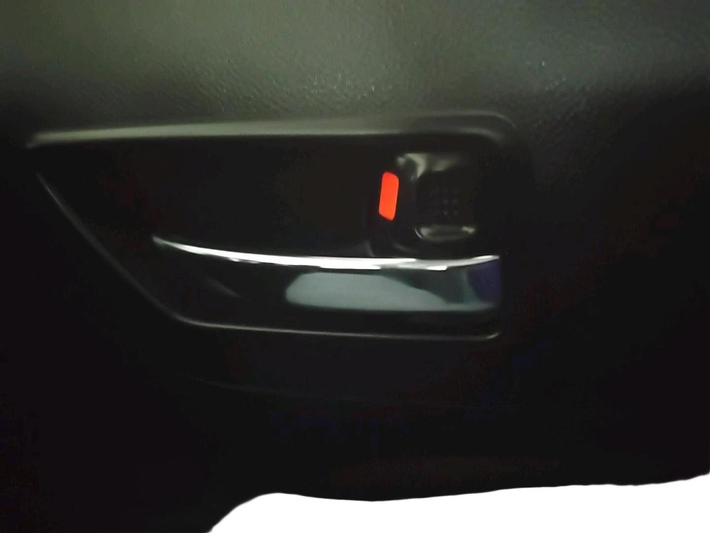 2018 Maruti Swift VXI, Petrol, Manual, 1,53,476 km, interior