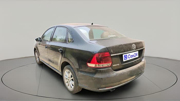 2015 Volkswagen Vento HIGHLINE 1.6 MPI, Petrol, Manual, 60,868 km, exterior
