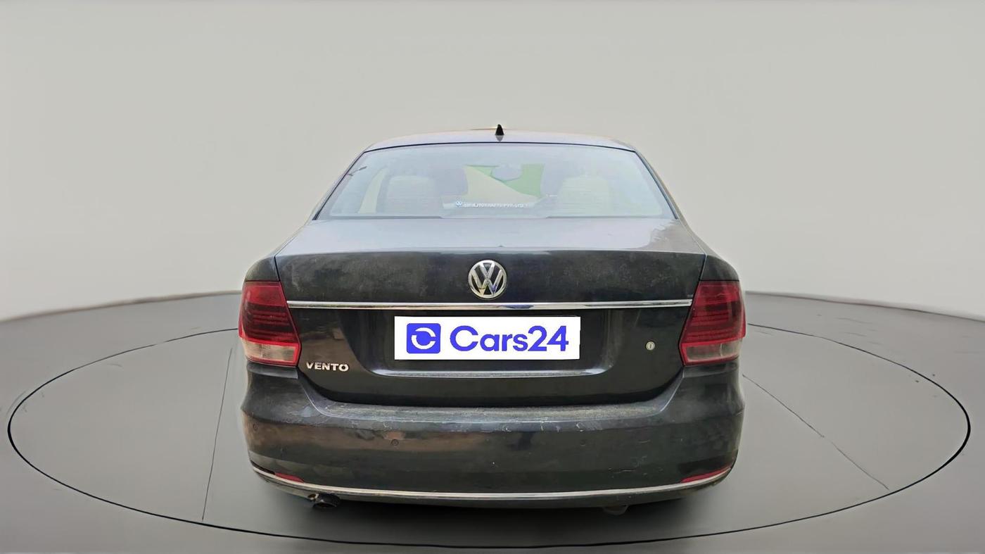 2015 Volkswagen Vento HIGHLINE 1.6 MPI, Petrol, Manual, 60,868 km, exterior