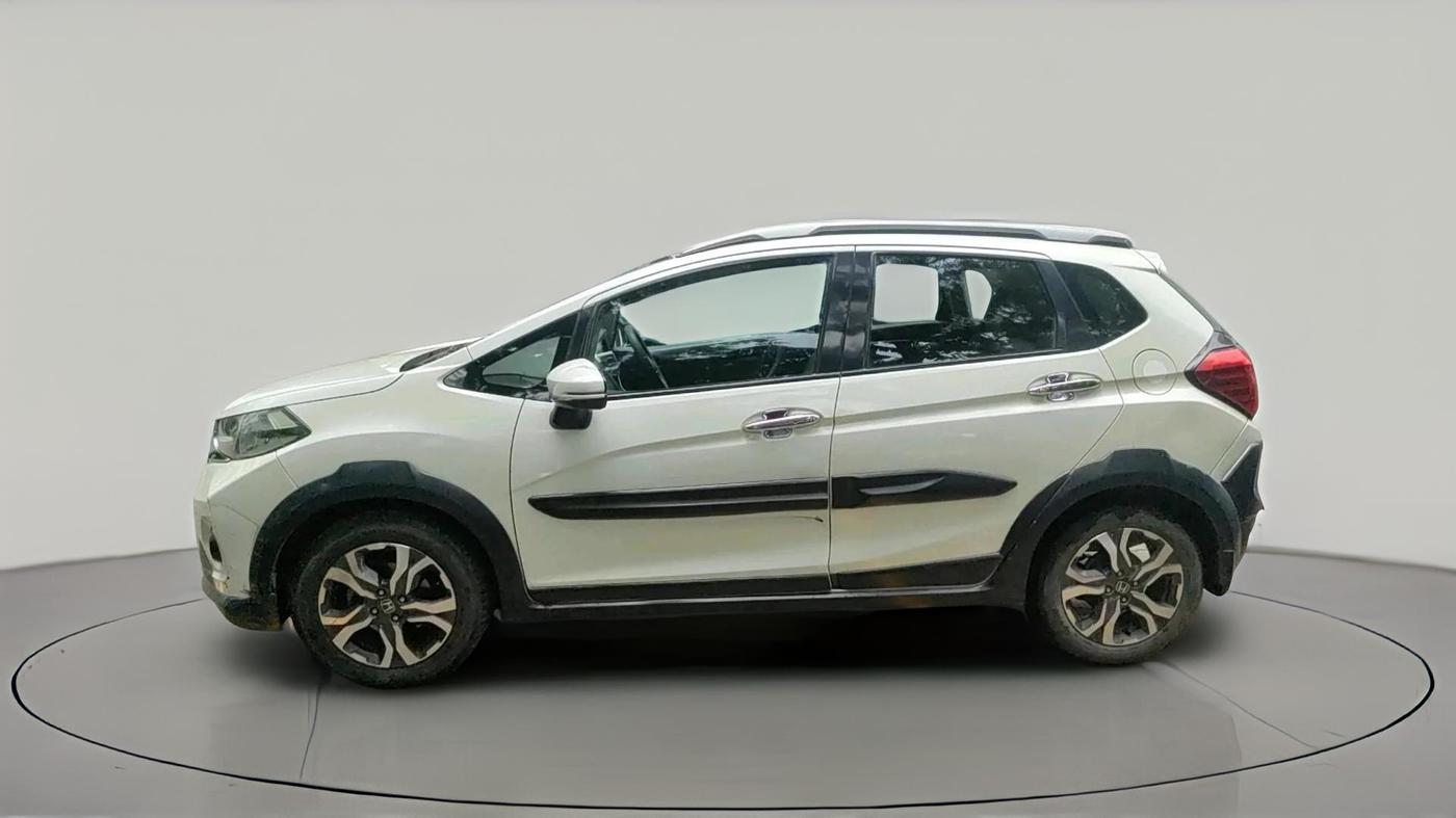 2017 Honda WR-V 1.5L I-DTEC VX MT, Diesel, Manual, 95,660 km, exterior