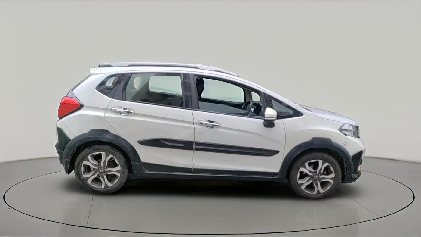 2017 Honda WR-V 1.5L I-DTEC VX MT, Diesel, Manual, 95,660 km, exterior