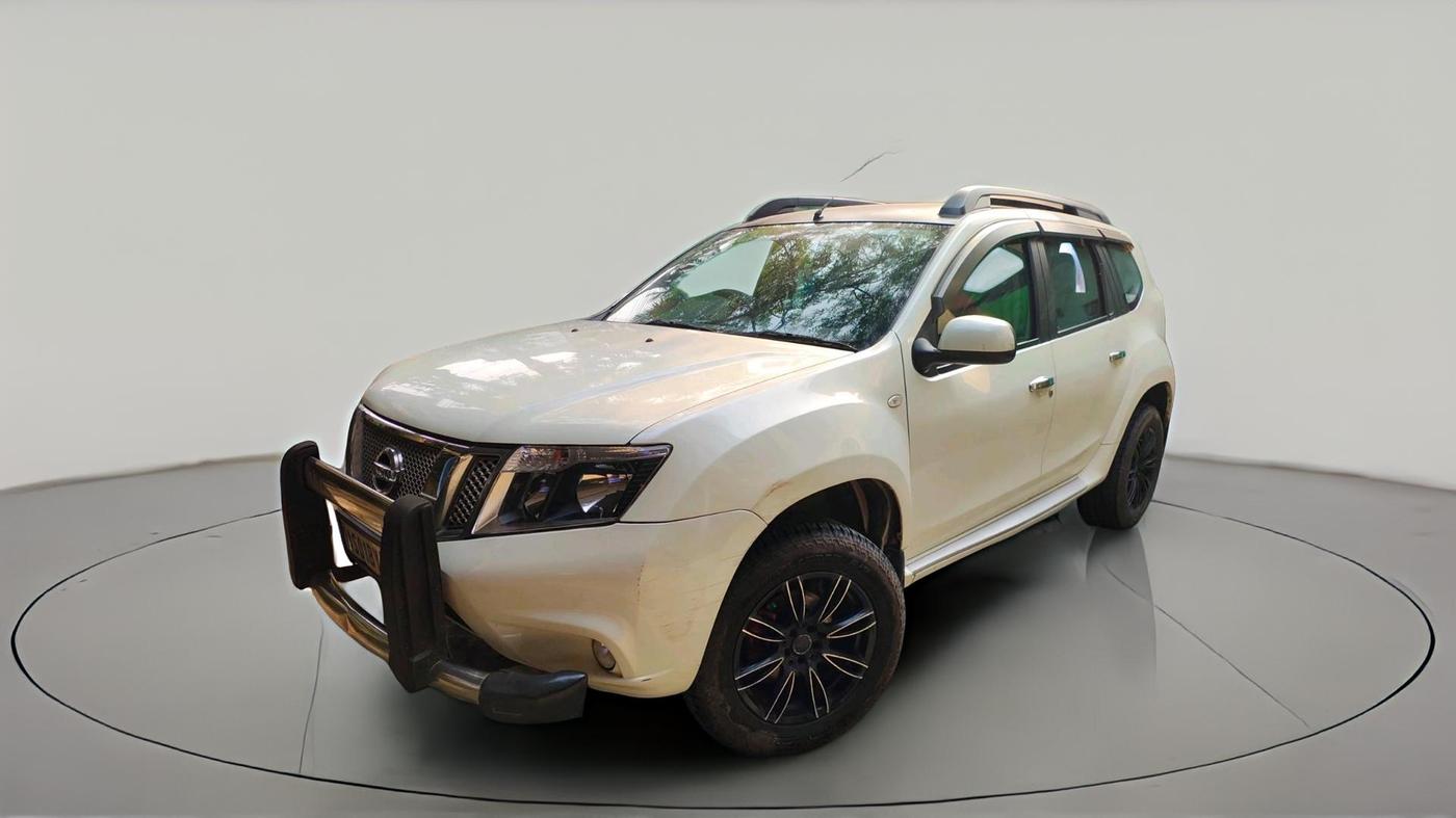 2016 Nissan Terrano XL (P), Petrol, Manual, 90,033 km, exterior