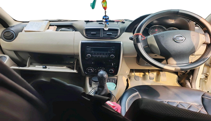 2016 Nissan Terrano XL (P), Petrol, Manual, 90,033 km, interior