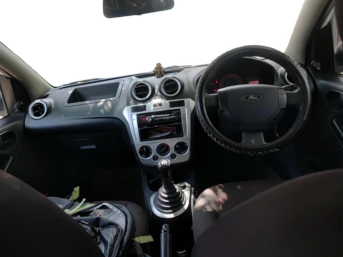 2012 Ford Figo EXI 1.2 PETROL, Petrol, Manual, 1,17,127 km, interior