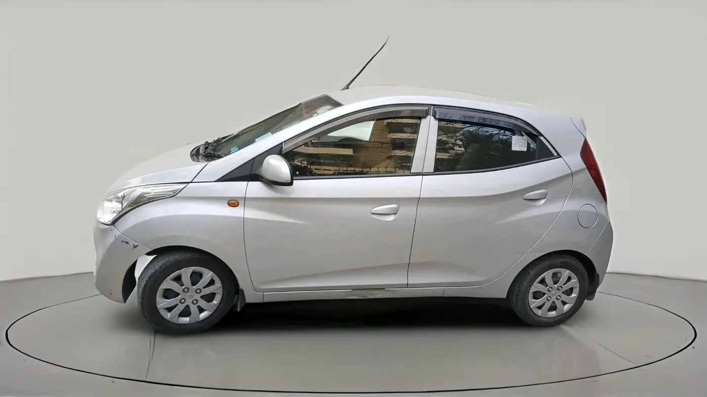2017 Hyundai Eon SPORTZ, Petrol, Manual, 20,757 km, exterior