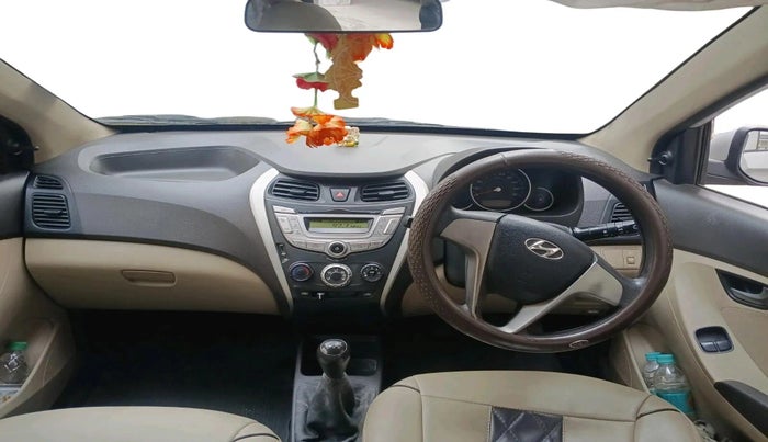 2017 Hyundai Eon SPORTZ, Petrol, Manual, 20,757 km, interior