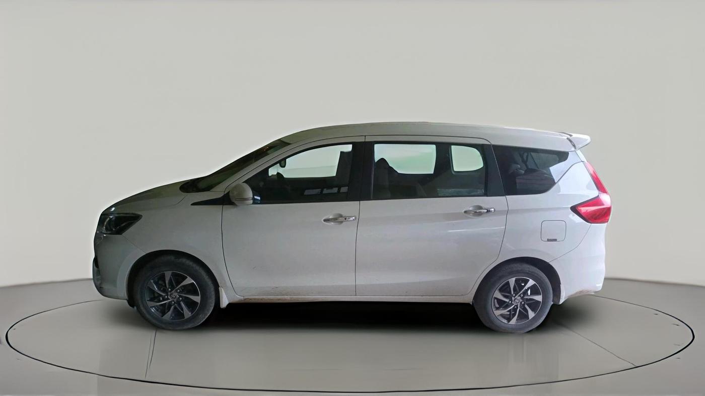 2024 Toyota RUMION V AT , Petrol, Automatic, 43,933 km, exterior