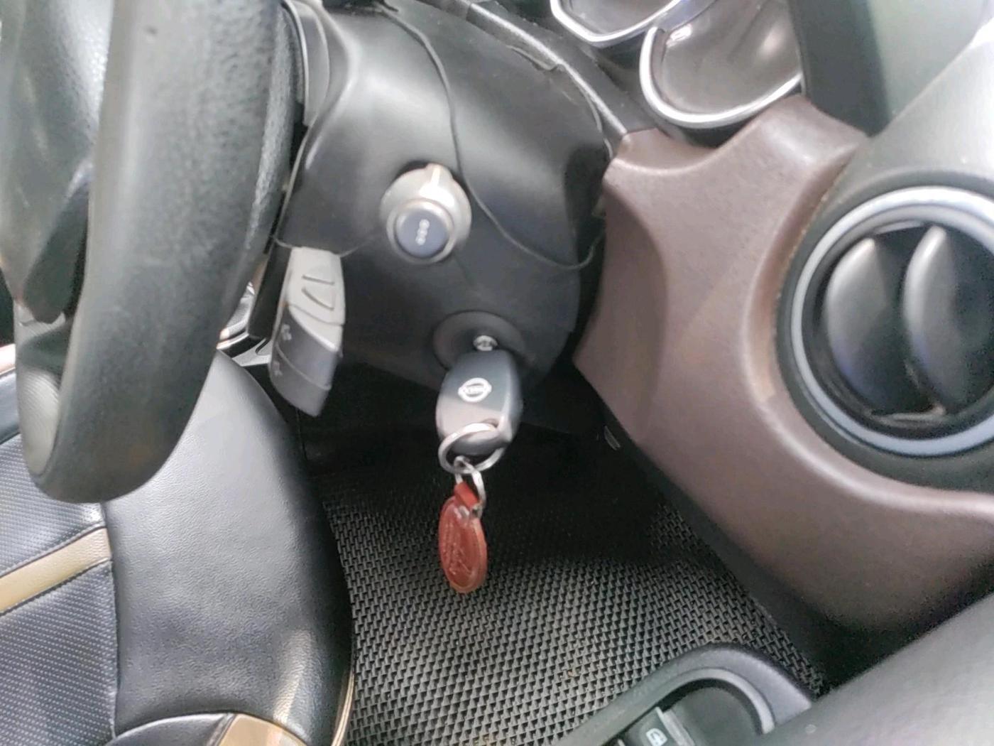 2017 Nissan Terrano  XL D Plus, Diesel, Manual, 98,652 km, interior