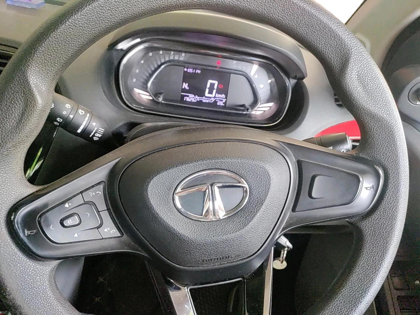 2021 Tata Tiago XZA PLUS PETROL, Petrol, Automatic, 17,629 km, interior
