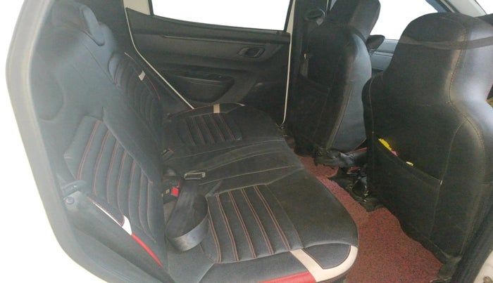 2021 Renault Kwid RXT 1.0 AMT (O), Petrol, Automatic, 28,729 km, interior