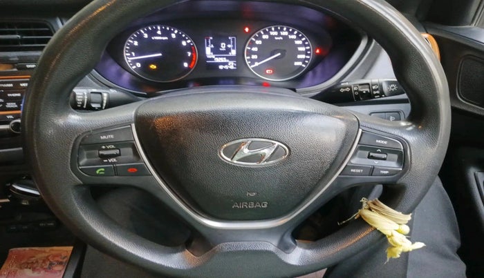 2017 Hyundai i20 Active 1.2 S, Petrol, Manual, 1,84,548 km, interior