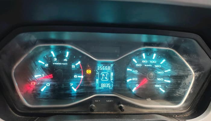 2021 Mahindra Scorpio S9, Diesel, Manual, 88,351 km, interior